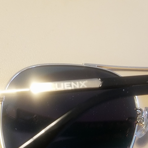 Luenx Polarized Aviator Sunglasses - Picture 3 of 5